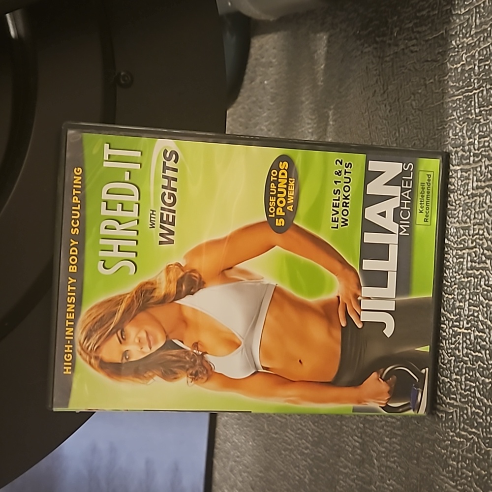 Jillian Michaels shred it with weights workout DVD